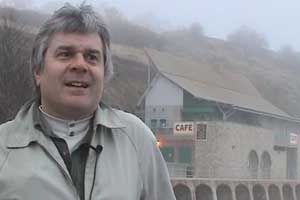 Artist Ross takes us from the gallery to his inspiration - the UK coastline...