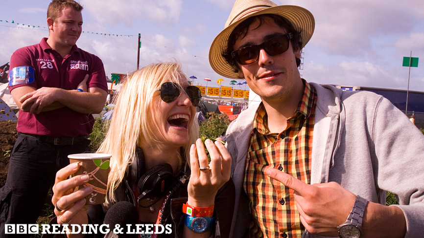 Jo Whiley makes a new friend!