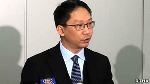 香港律政司司長袁國強答記者問（香港電台圖片13/12/2012）