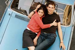 Amanda Peet and Ashton Kutcher in A Lot Like Love