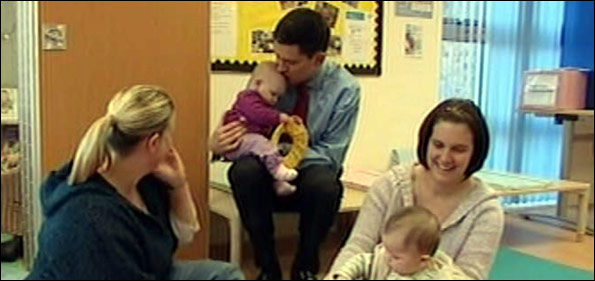 David Milliband visits Sure Start centre