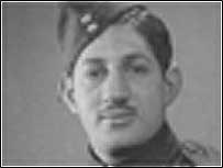 A younger Sydney in his British Army uniform