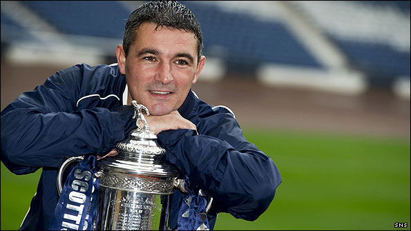 Former Rangers star Charlie Miler has signed for Clyde