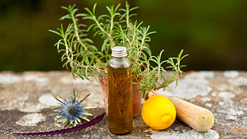 Spring detox body oil