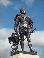 Drake's statue on Plymouth Hoe