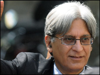 اعتزاز احسن((فائل فوٹو)