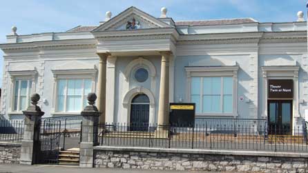 Theatr Twm o'r Nant yn Ninbych