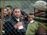 Batı Şeria'da Filistinliler ve İsrail askeri