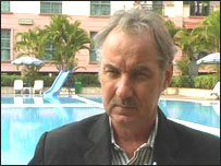 Ông Alfred Riedl