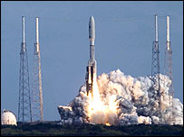 موشک اطلس 5 که حامل افق های جديد است صبح پنجشنبه راهی فضا شد