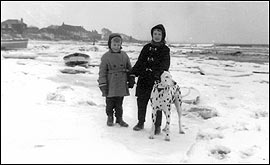 Pic:Bell brothers in the snow