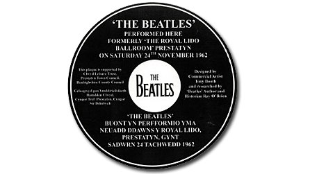 Plaque design © Elly Roberts