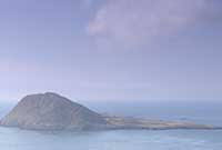 Ynys Enlli - lle i encilio