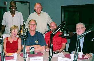 John Tusa with the guests in the studio in Chicago: standing from left to right - Robert Lucas and John Tusa, seated from left to right - Marilyn Katz, Michael James, Barry Romo and Tom Roeser 