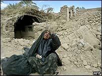 زلزله بم باعث کشته شدن هزاران نفر شد و خسارات مالی زيادی بجای گذاشت