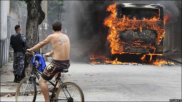 A bus goes up in flames in Rio