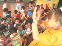 Fay and her mime class