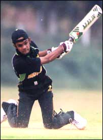 سلمان الٰہی کا جارحانہ انداز