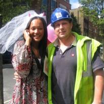 Zena chatting up a builder