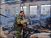 تباہ شدہ سکول کا منظر 