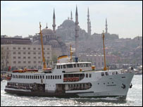 Istanbul, trajekt přes Bospor