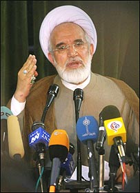 مهدی کروبی مدعی شد که سپاه پاسداران و بسيج در انتخابات اعمال نفوذ کرده اند