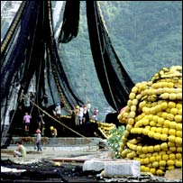 کشتی صيد ماهی