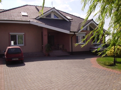 this is the front view of our house in Konarzewo - the windows on the right are mine :)