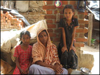 Rizana's family in Muttur (photo - RG Dharmadasa)