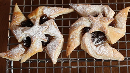 Maple glazed mince pies