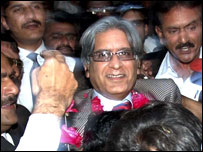 اعتزاز احسن