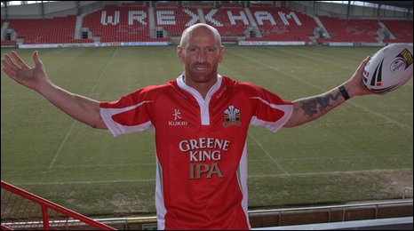 Gareth Thomas - click to see the big pic