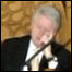Bill Clinton durante sermão em igreja