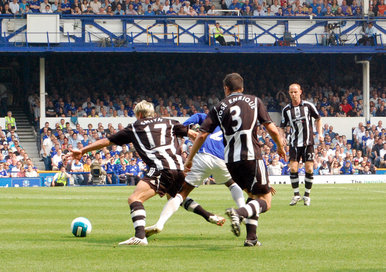 Who put the Everton in Everton mints?