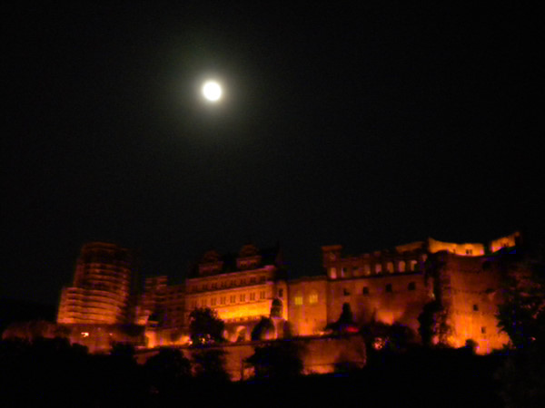 The moon we saw on our way home from the restaurant. The old castle is the symbol of Heidelberg.