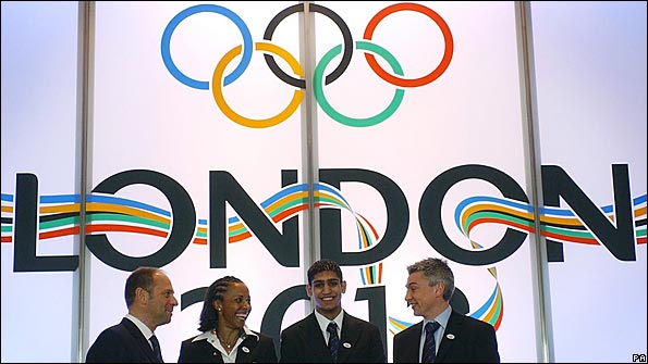 Sir Steve Redgrave, Dame Kelly Holmes, Amir Khan, Jonathan Edwards at IOC 2005 assessment of London