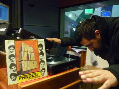 Dipps paying respect to the legendry Vintage Vinyl