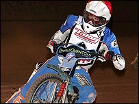 Matt Bates (Hywel Lloyd)