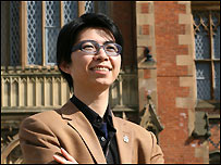 北爱尔兰女王大学学生 张宇怀