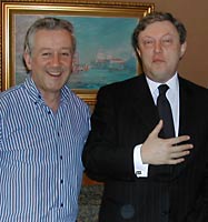 Allan Little with Russian opposition leader, Grigory Yavlinsky(r)