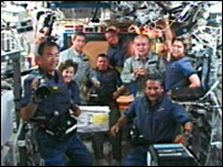 خدمه ديسکاوری و ايستگاه فضايی بين المللی 