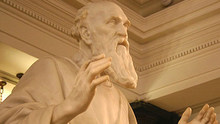 Dewis Sant - cerflun yn Neuadd y Ddinas Caerdydd