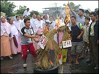 مرکز کے خلاف گزشتہ کئی ہفتوں سے احتجاج جاری ہیں