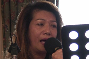 Chinese opera is Shirley's passion but her busy family restaurant means she only gets to enjoy her hobby once a week!