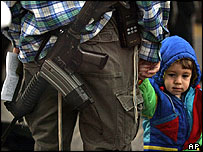 Osadník s dítětem