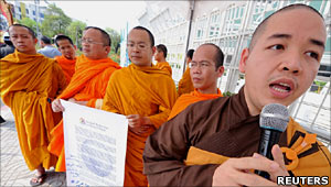 Protesting monks in Bangkok
