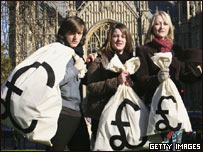 学生抗议学费上涨