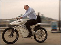 Motocicleta movida a hidrogênio