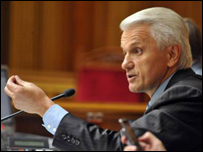 Литвин планує законопроекти щодо змін Конституції