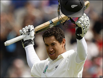 New Zealand's Ross Taylor celebrates scoring a century